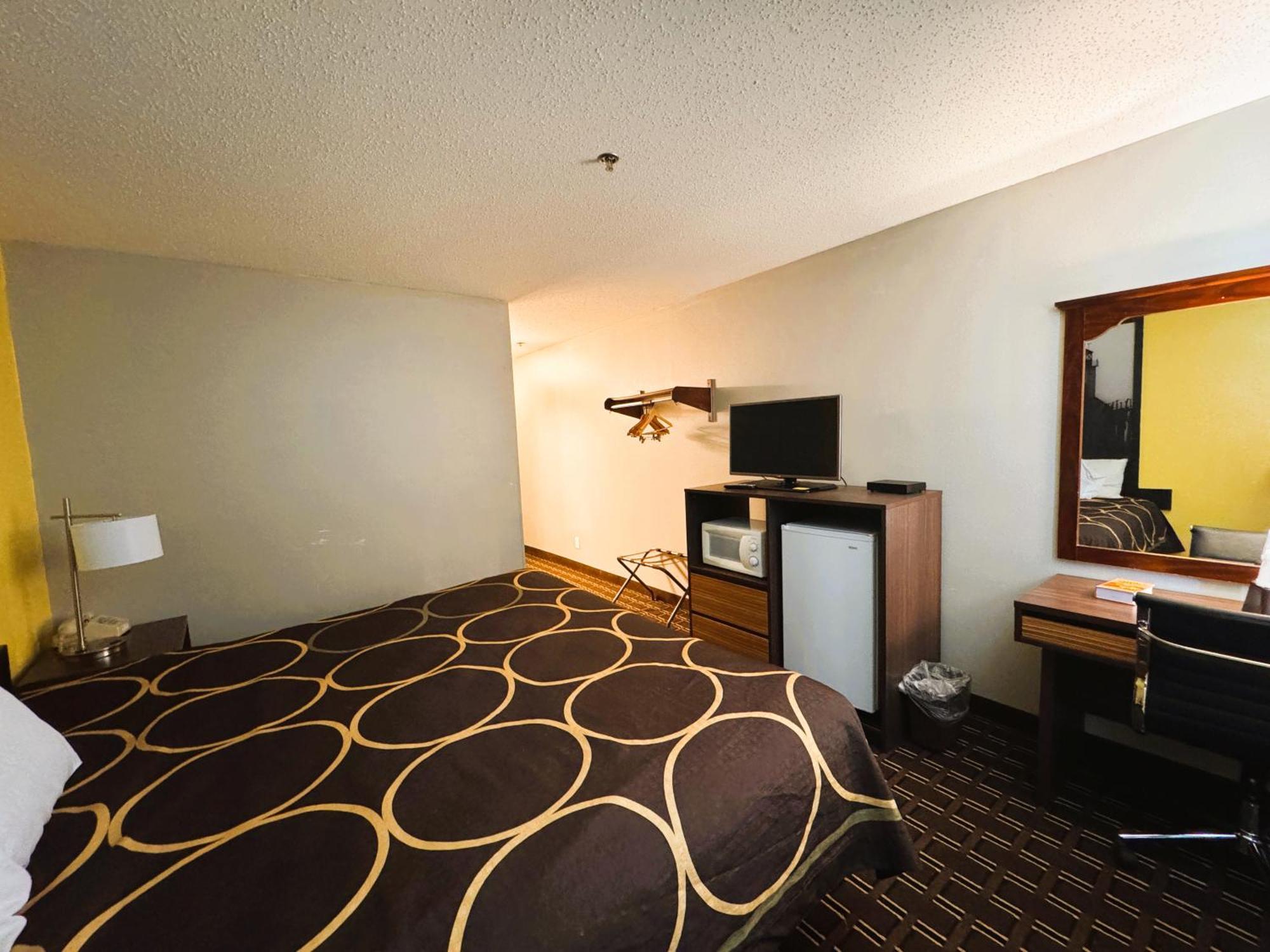 Super 8 By Wyndham Reedsburg Ξενοδοχείο Εξωτερικό φωτογραφία