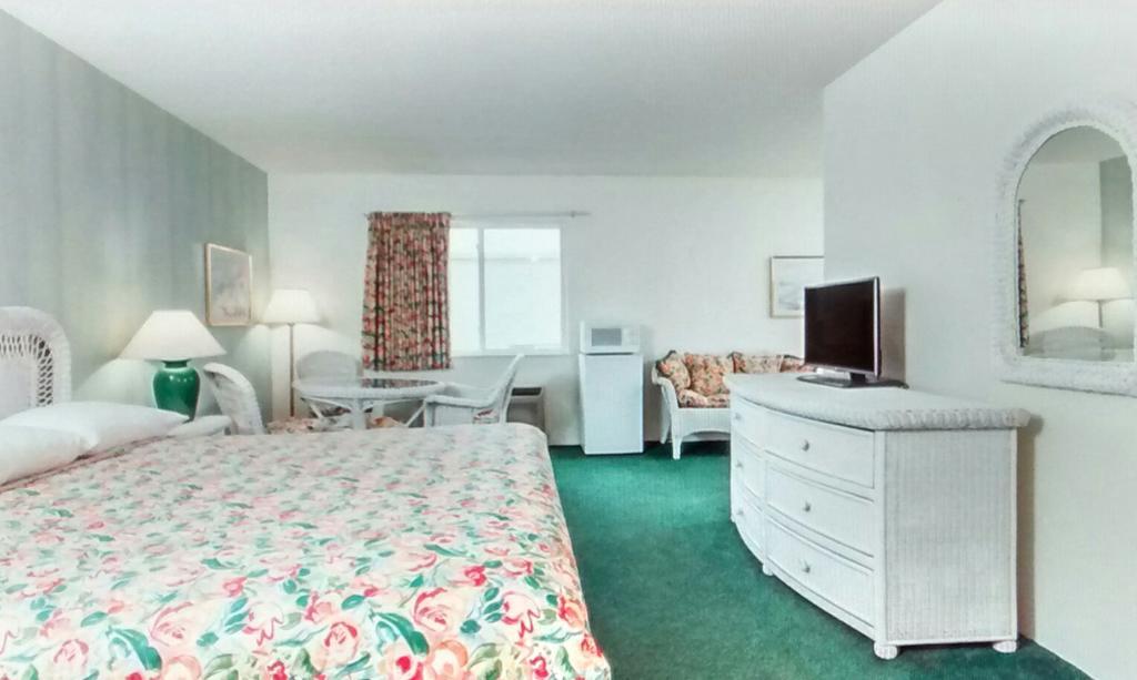 Super 8 By Wyndham Reedsburg Ξενοδοχείο Εξωτερικό φωτογραφία